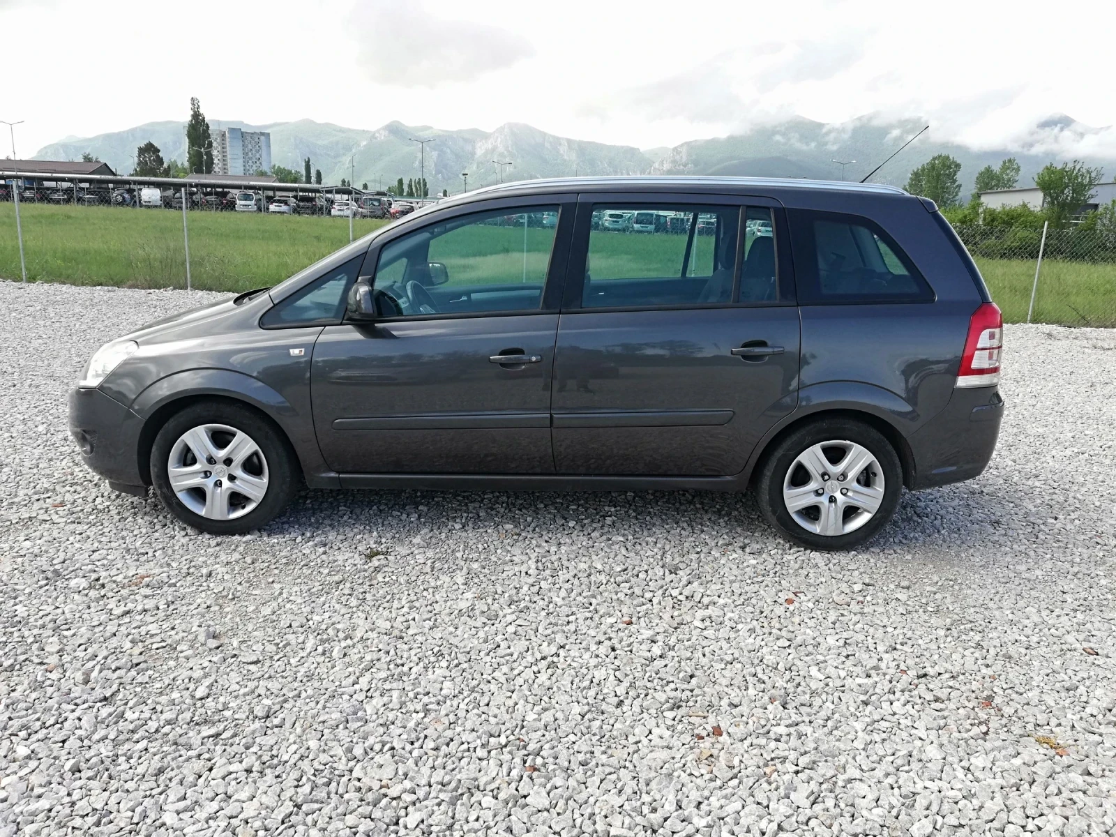Opel Zafira 1.7cdti kli 125ks - изображение 5