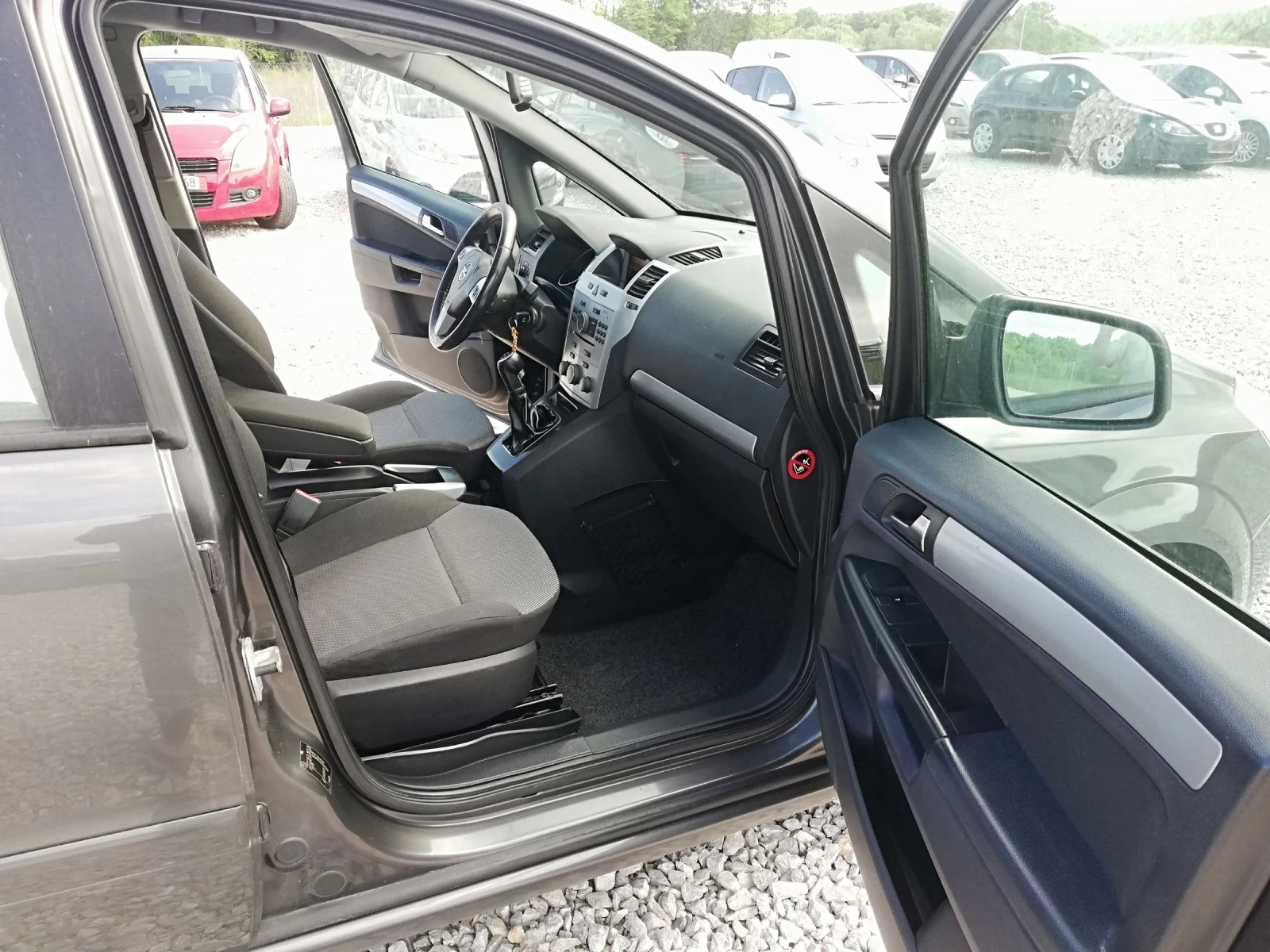 Opel Zafira 1.7cdti kli 125ks - изображение 6