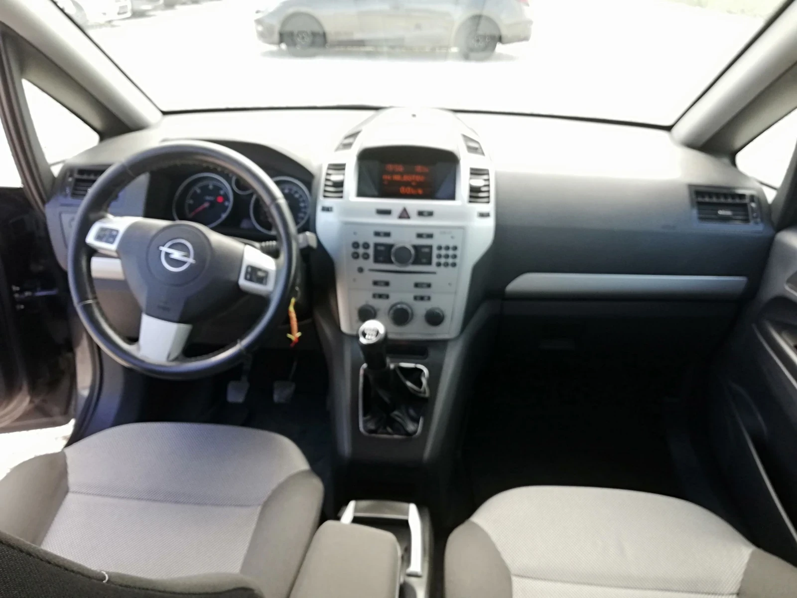 Opel Zafira 1.7cdti kli 125ks - изображение 4