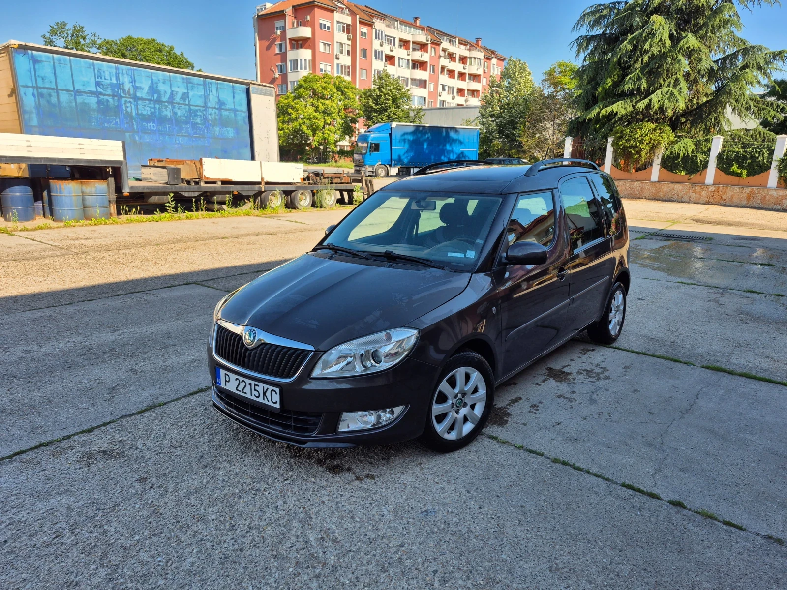 Skoda Roomster РЕГИСТИРАН , ОБСЛУЖЕН | Mobile.bg — изображение 1