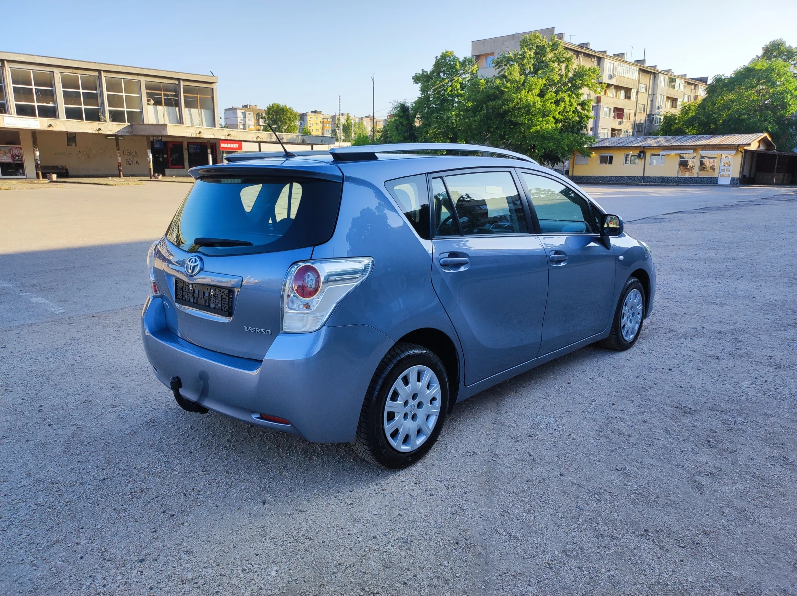 Toyota Verso 2.0D4d 126hp euro5 181000km - изображение 4