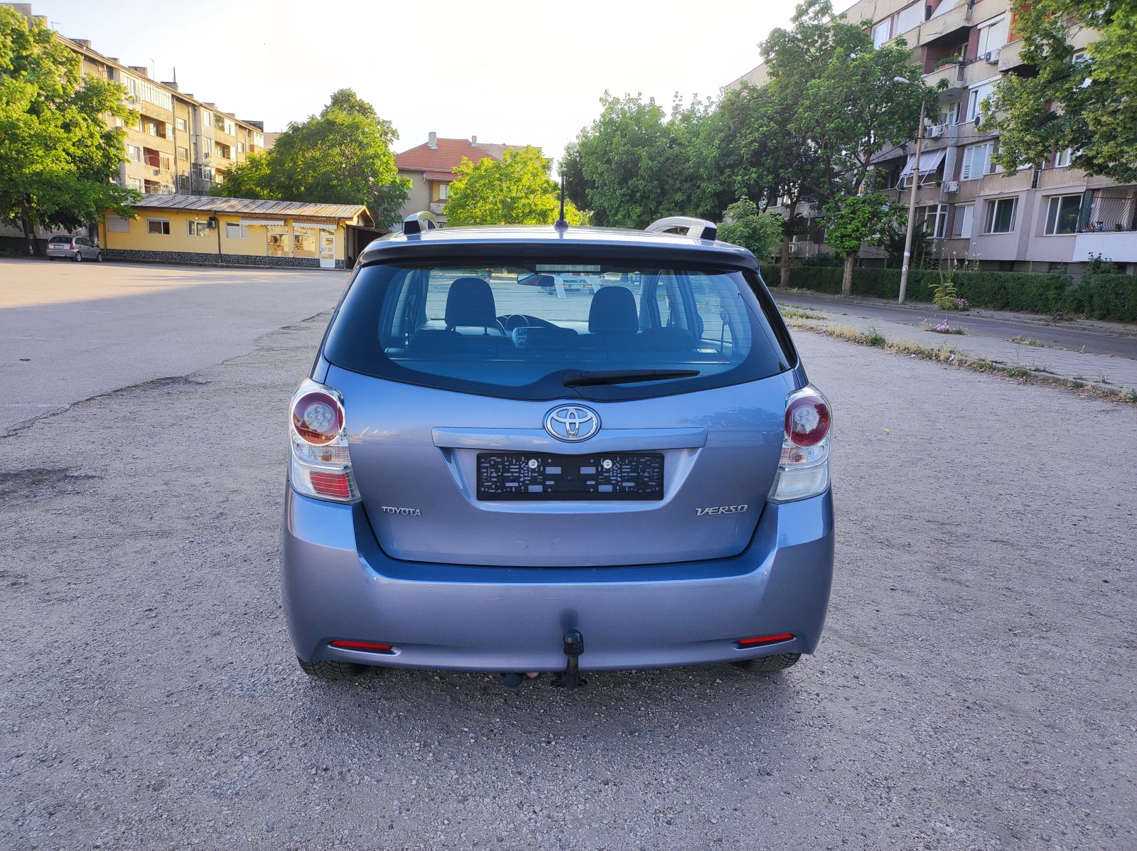 Toyota Verso 2.0D4d 126hp euro5 181000km - изображение 3