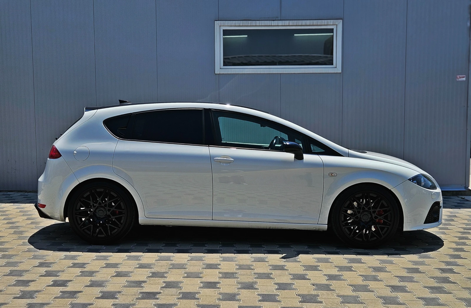 Seat Leon CUPRA/2.0T/340PS/INDIVIDUAL/TEMPOMAT/NAVI/LIZING - изображение 4