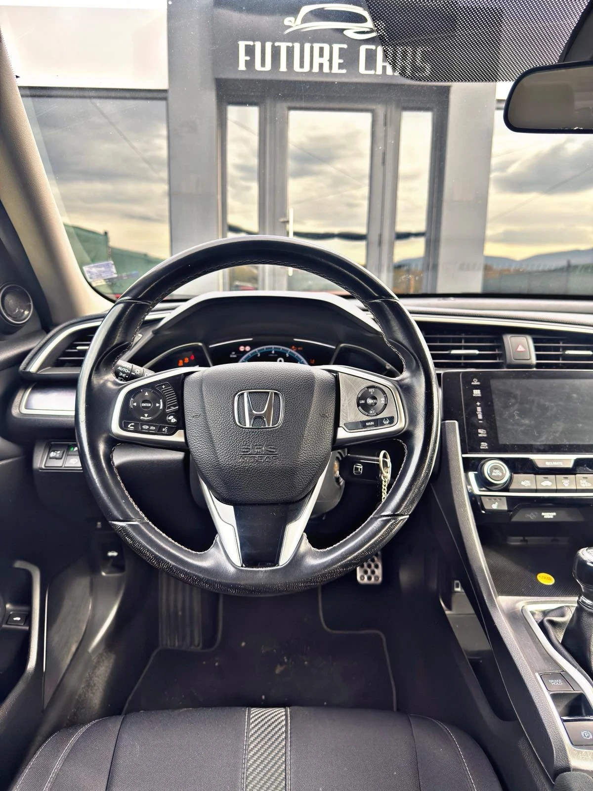 Honda Civic 1.5TURBO - изображение 8