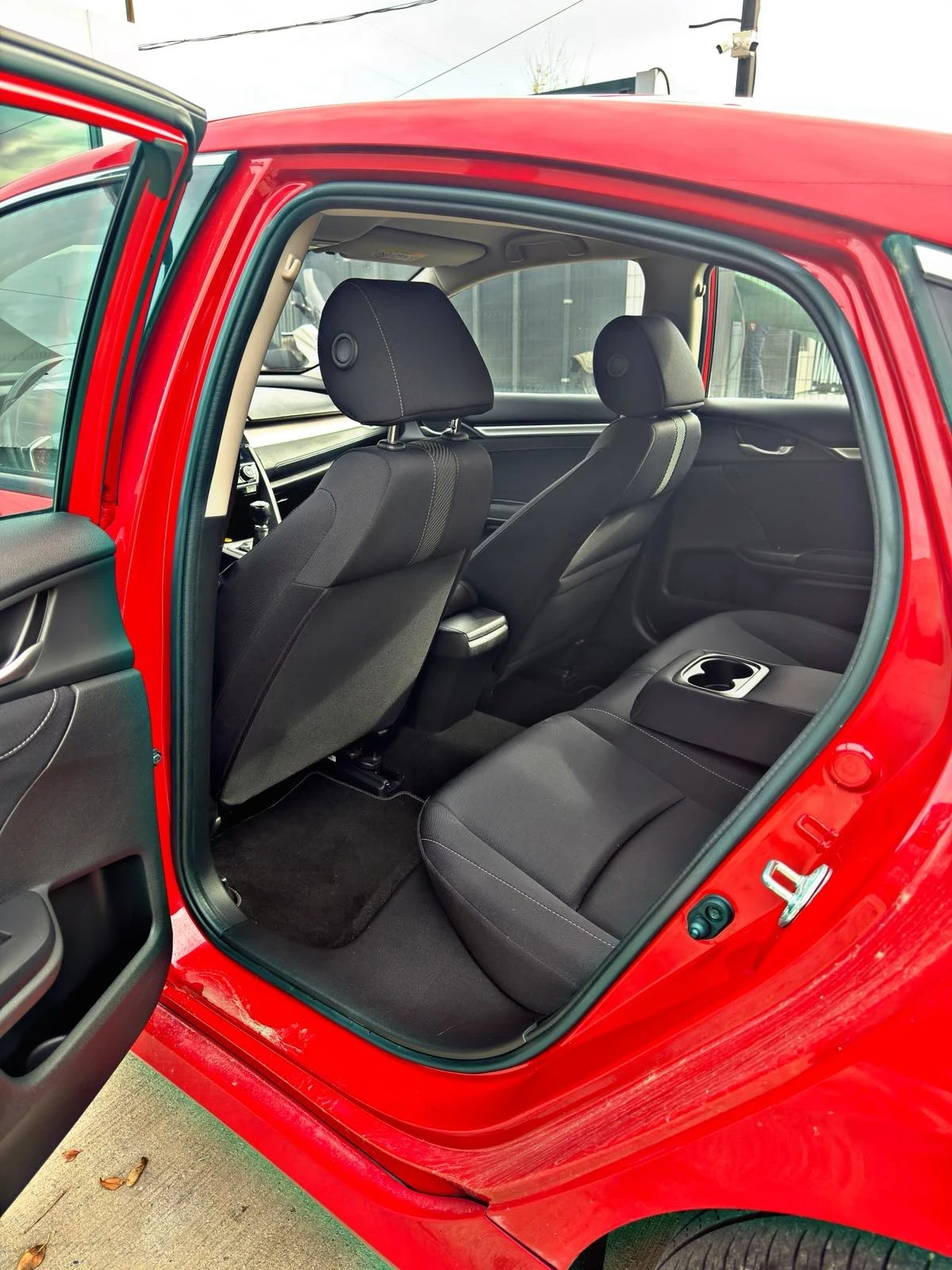 Honda Civic 1.5TURBO - изображение 9