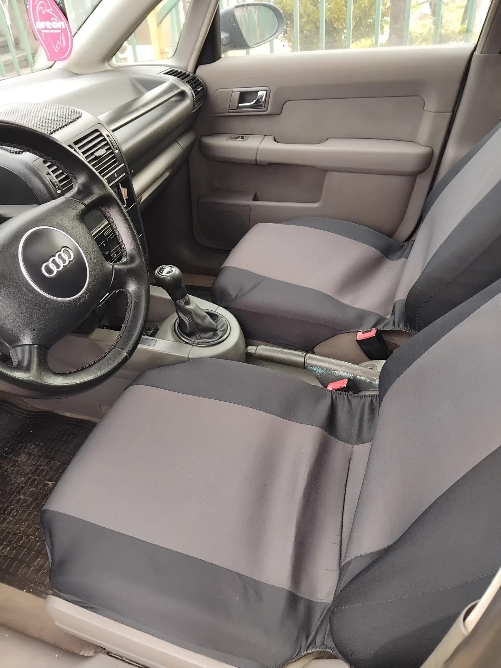 Audi A2 1.4 - изображение 5