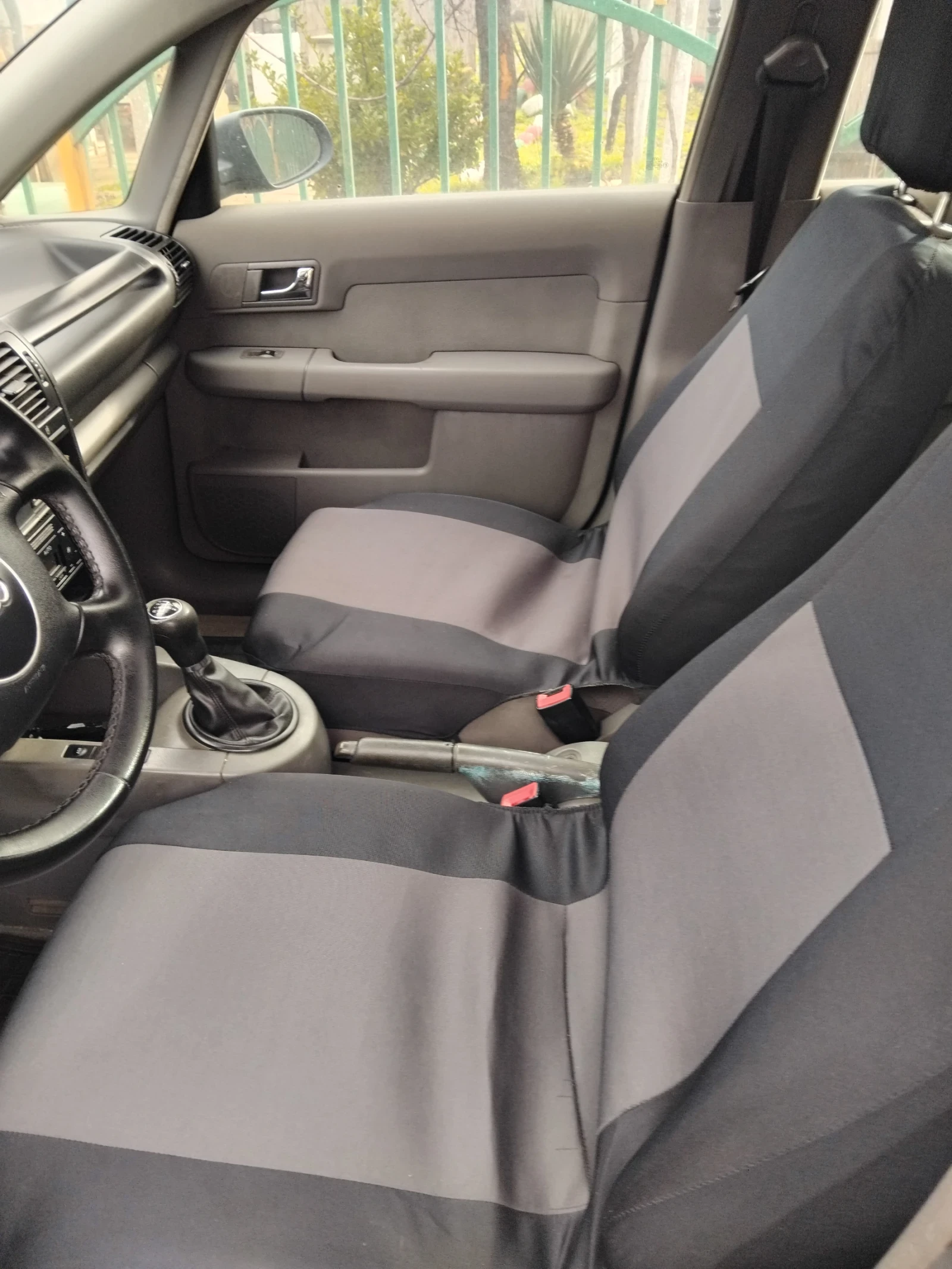 Audi A2 1.4 - изображение 2