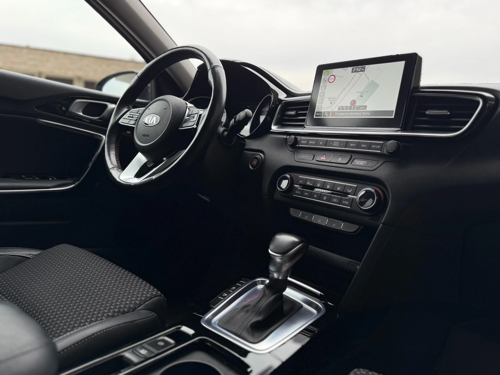 Kia Ceed 6 МЕСЕЦА ГАРАНЦИЯ/1.6CRDI 136к.с. Всички Екстри - изображение 9