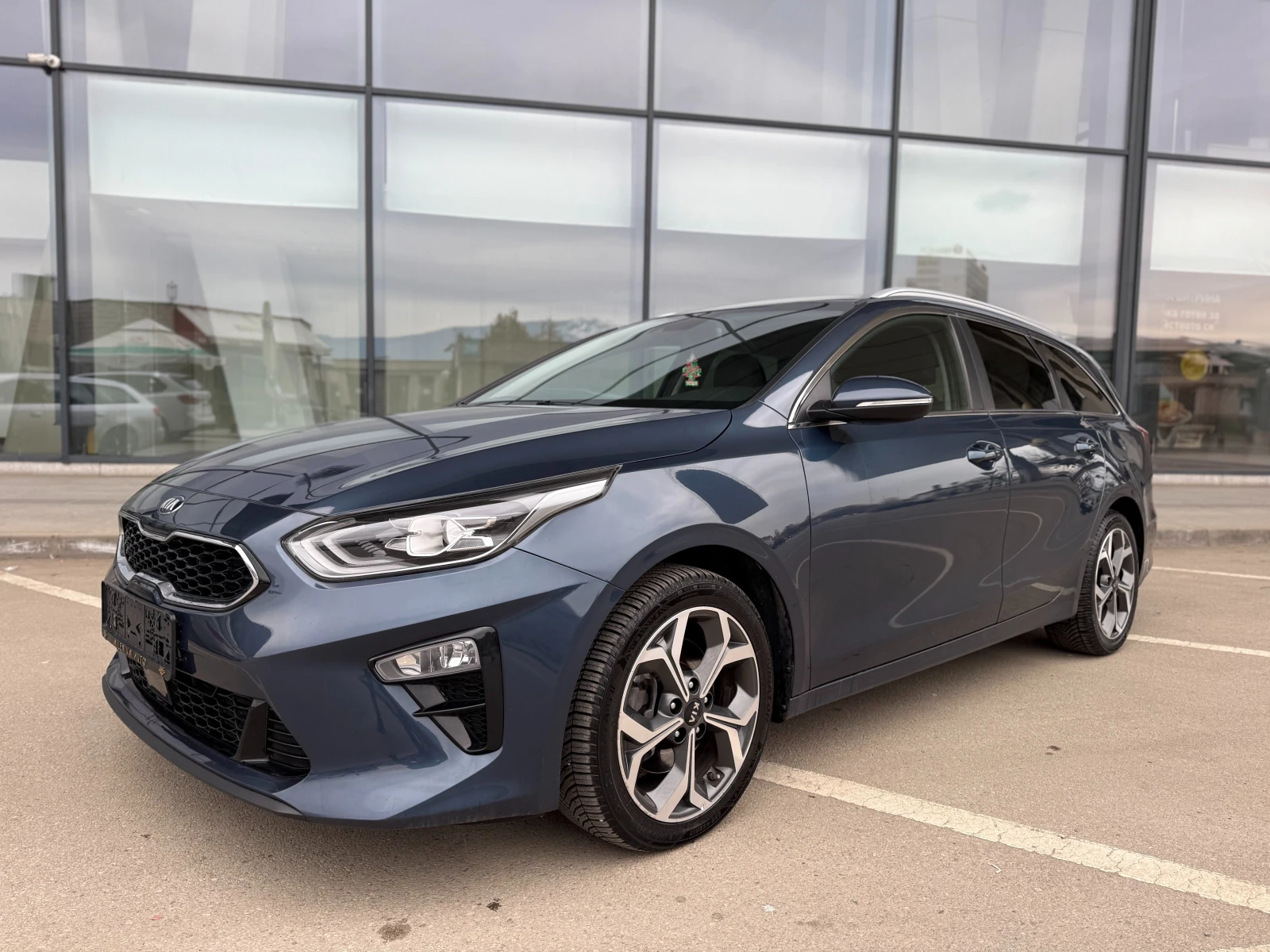 Kia Ceed 6 ������ ��������/1.6CRDI 136�.�. ������ ������ | Mobile.bg � ����������� 1