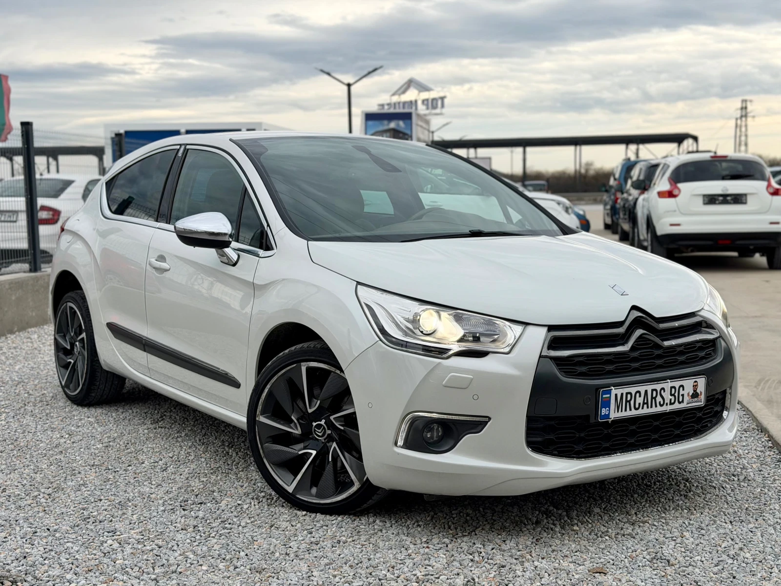 Citroen DS4  / Кожа / Масаж / PREMIUM - изображение 3