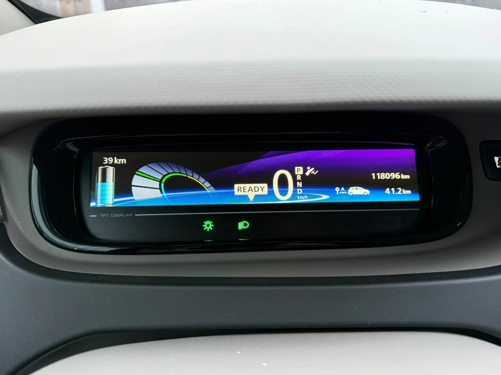 Renault Zoe 21kw, снимка 11 - Автомобили и джипове - 53852050