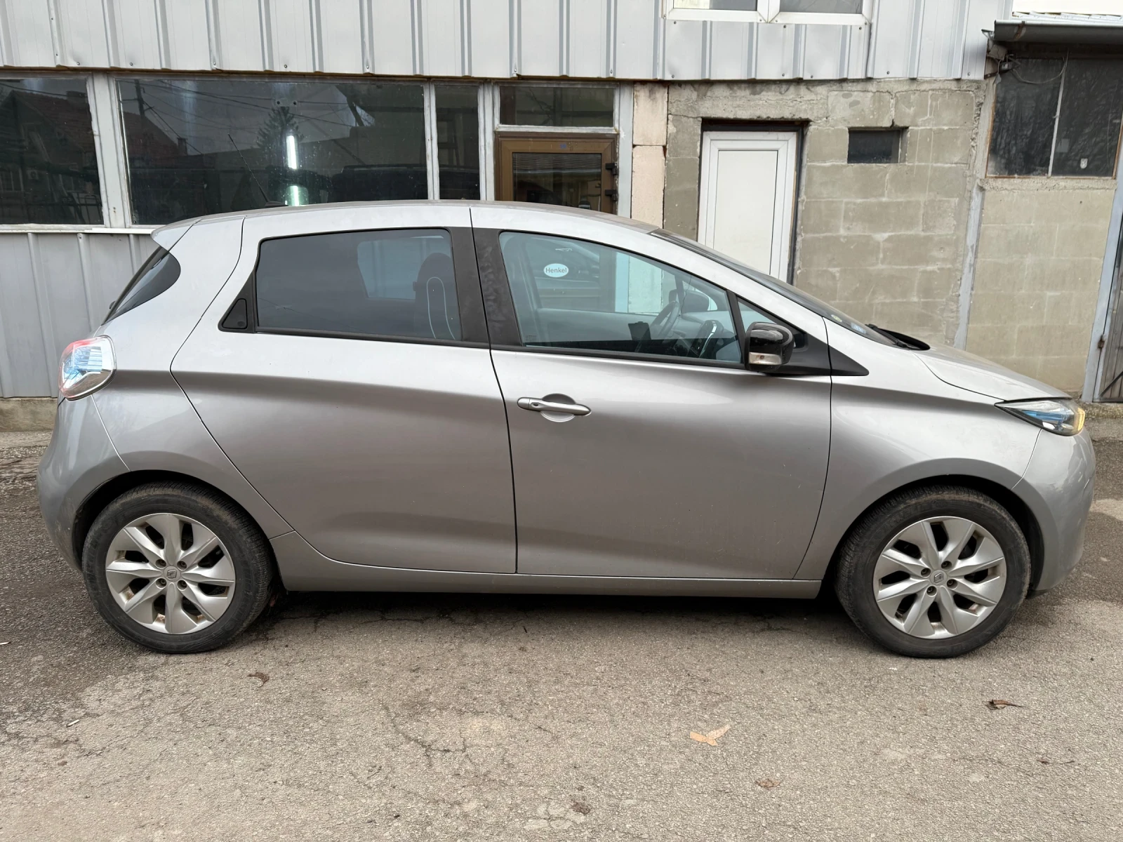 Renault Zoe 21kw, снимка 7 - Автомобили и джипове - 53852050