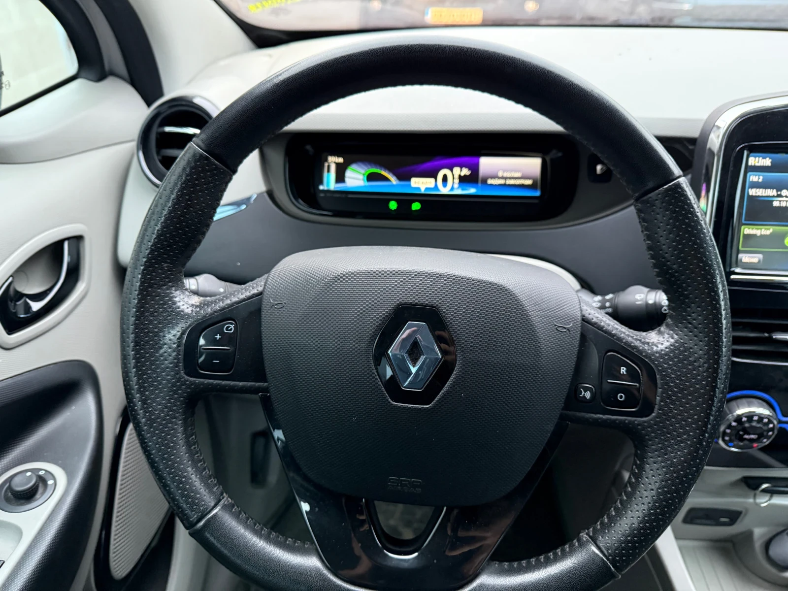 Renault Zoe 21kw, снимка 8 - Автомобили и джипове - 53852050