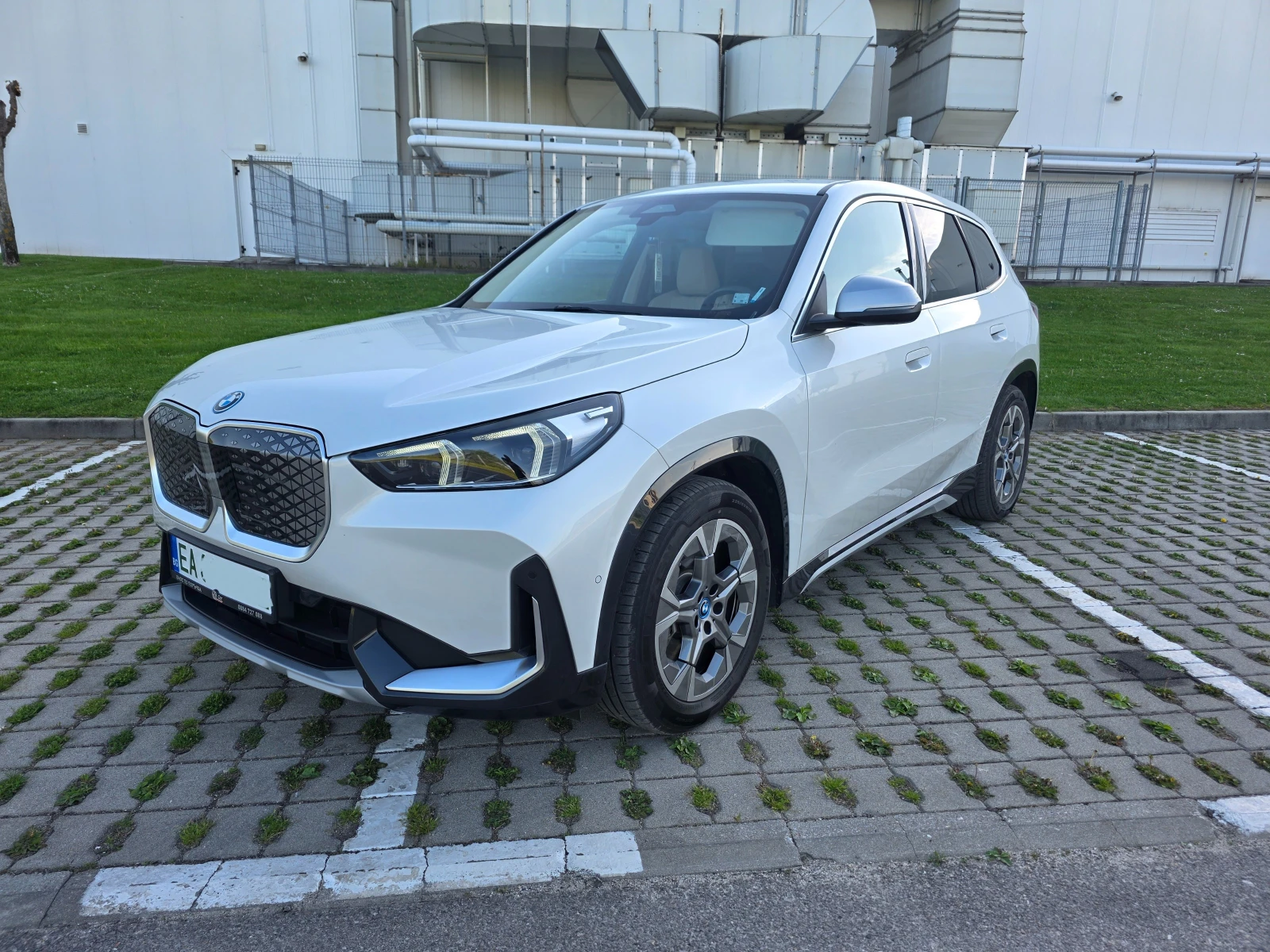 BMW iX1 xDrive30 | Mobile.bg � ����������� 1