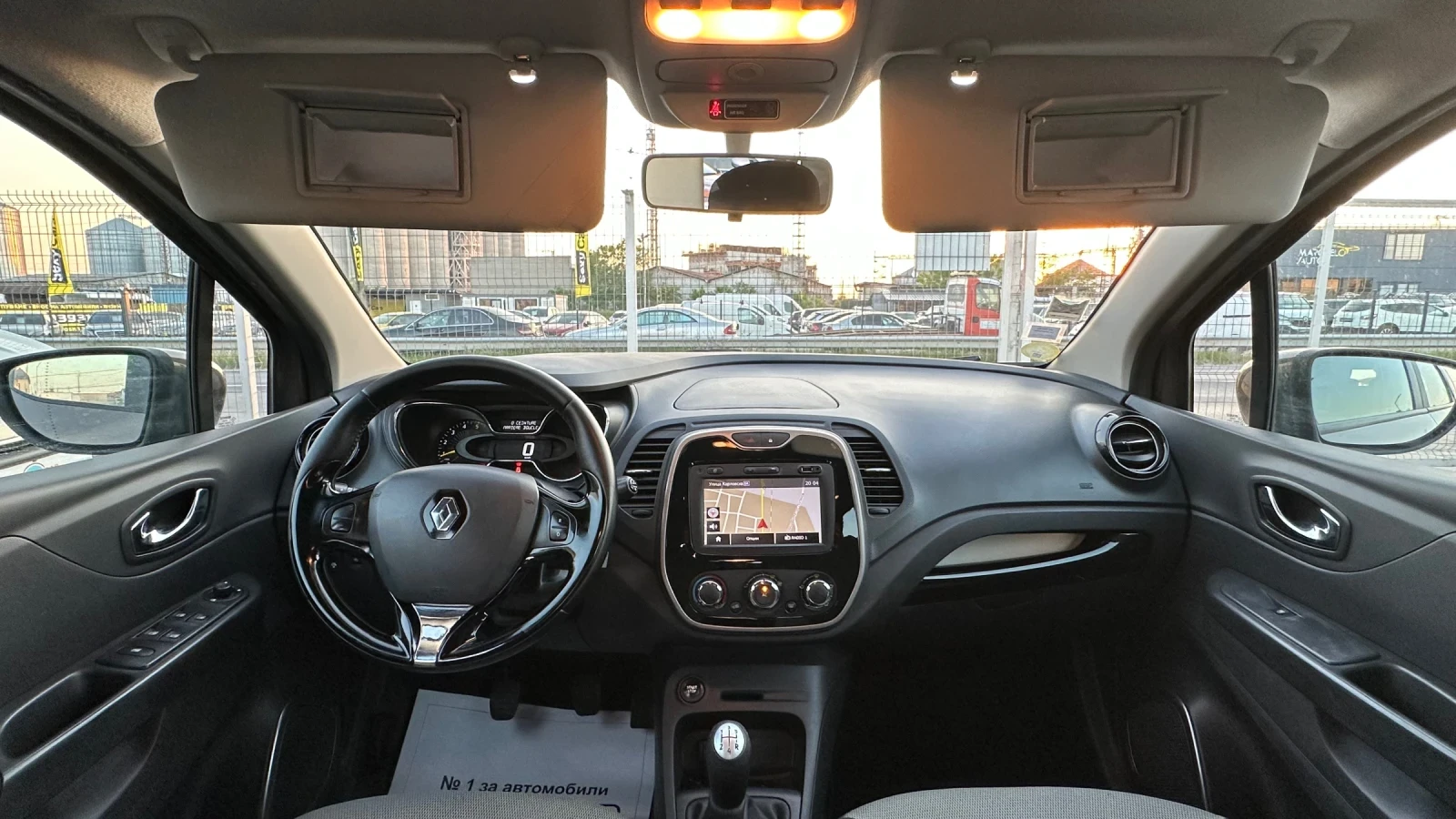 Renault Captur 1.5dci 90к. Нави! Клима! Start/stop! Keyless! , снимка 11 - Автомобили и джипове - 54429991