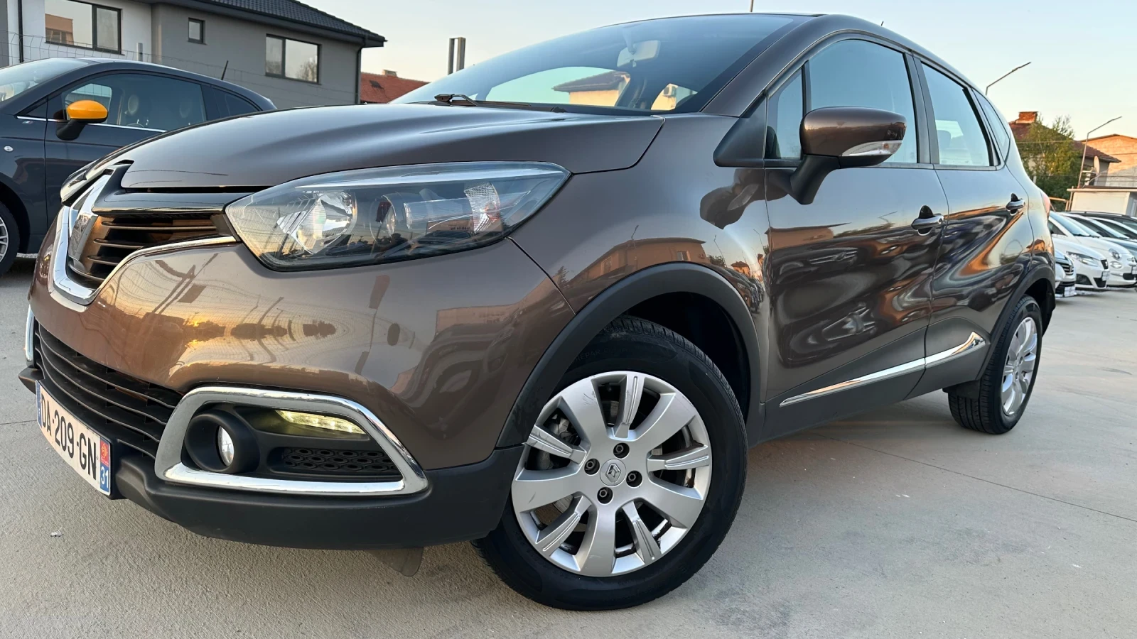 Renault Captur 1.5dci 90к. Нави! Клима! Start/stop! Keyless! 