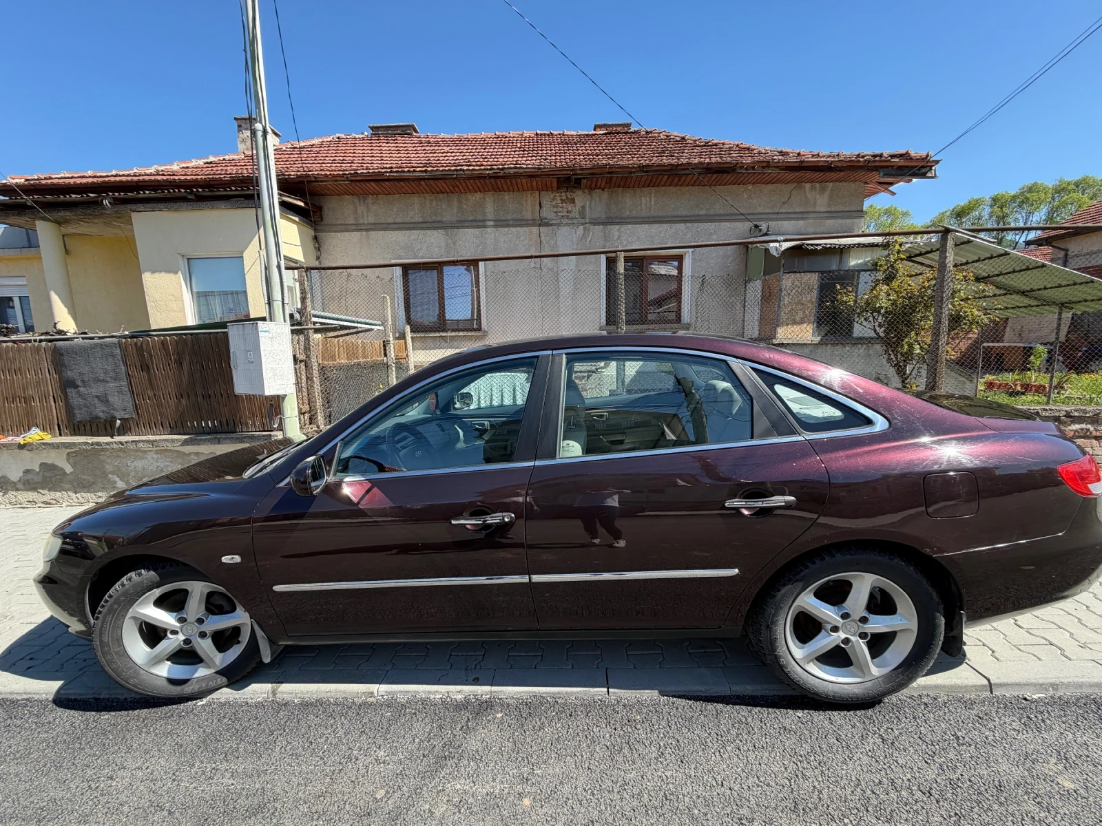 Hyundai Grandeur 3.3 V6 Газ, снимка 3 - Автомобили и джипове - 54494314