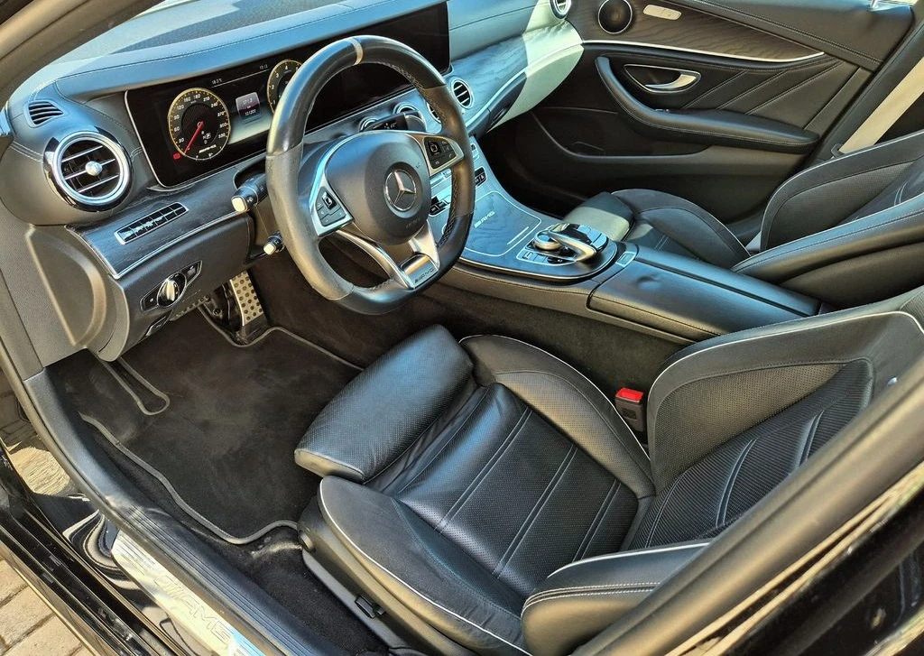 Mercedes-Benz E 63 AMG S 4Matic+ , снимка 5 - Автомобили и джипове - 54734776