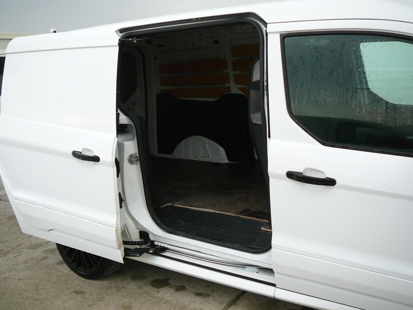 Ford Connect 1, 6 tdci MAXI 2+ 1места, снимка 6 - Автомобили и джипове - 54875271