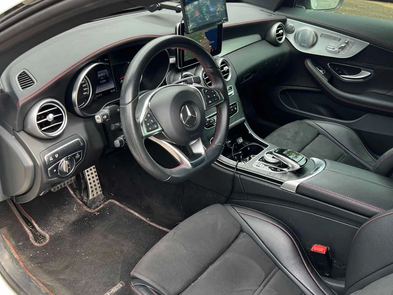 Mercedes-Benz C 43 AMG COUPE 4MATIC | CARFAX | АВТОКРЕДИТ, снимка 7 - Автомобили и джипове - 55419988