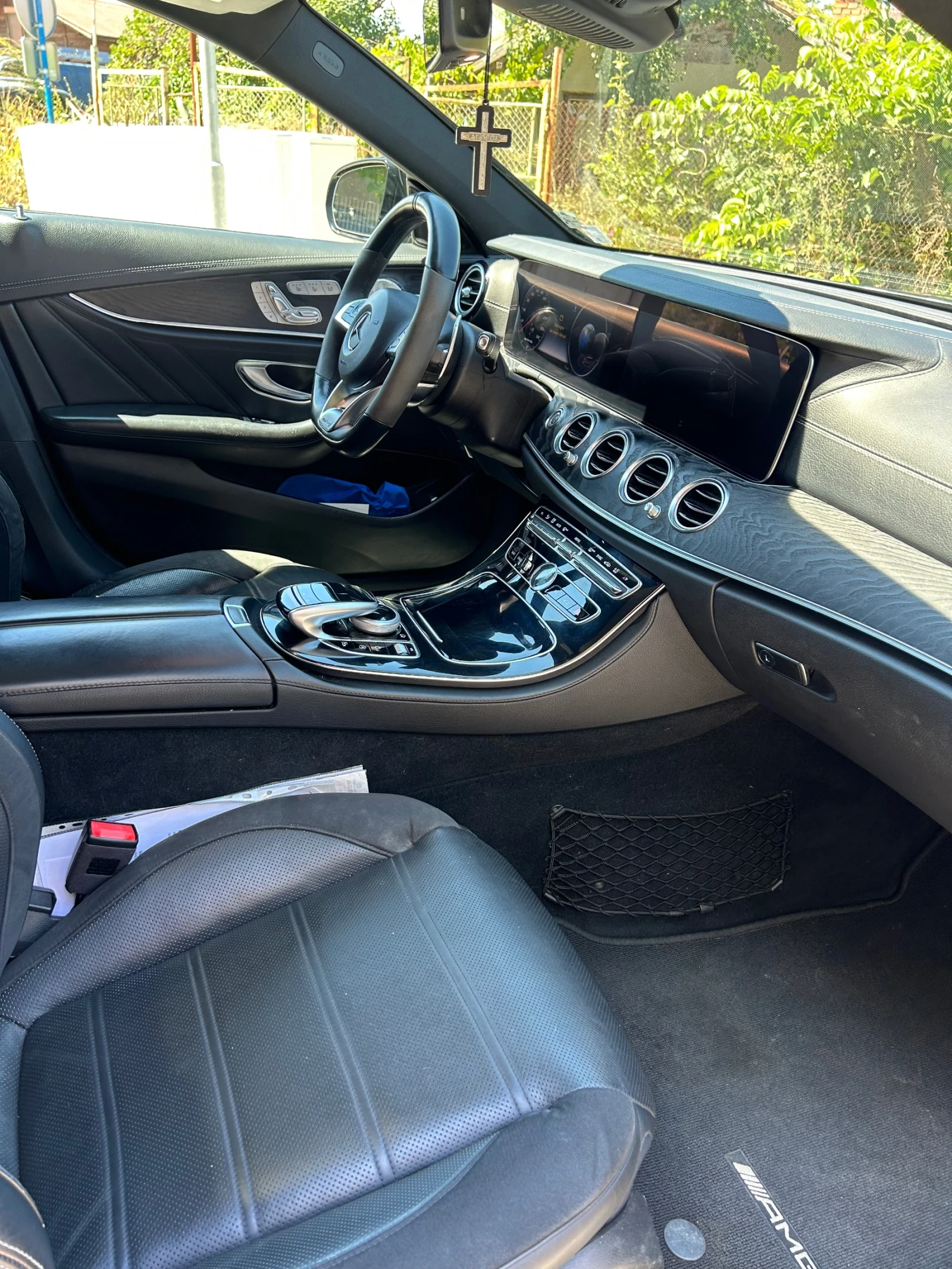 Mercedes-Benz E 43 AMG Лизинг, снимка 13 - Автомобили и джипове - 55420610
