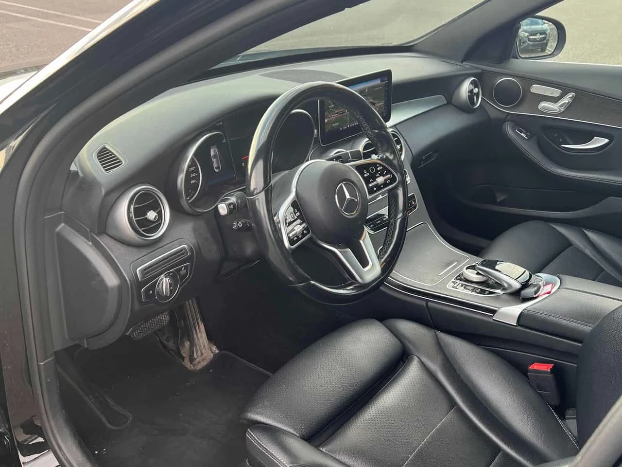 Mercedes-Benz C 300 * Един собственик * Без инциденти * CARFAX * , снимка 6 - Автомобили и джипове - 55483360