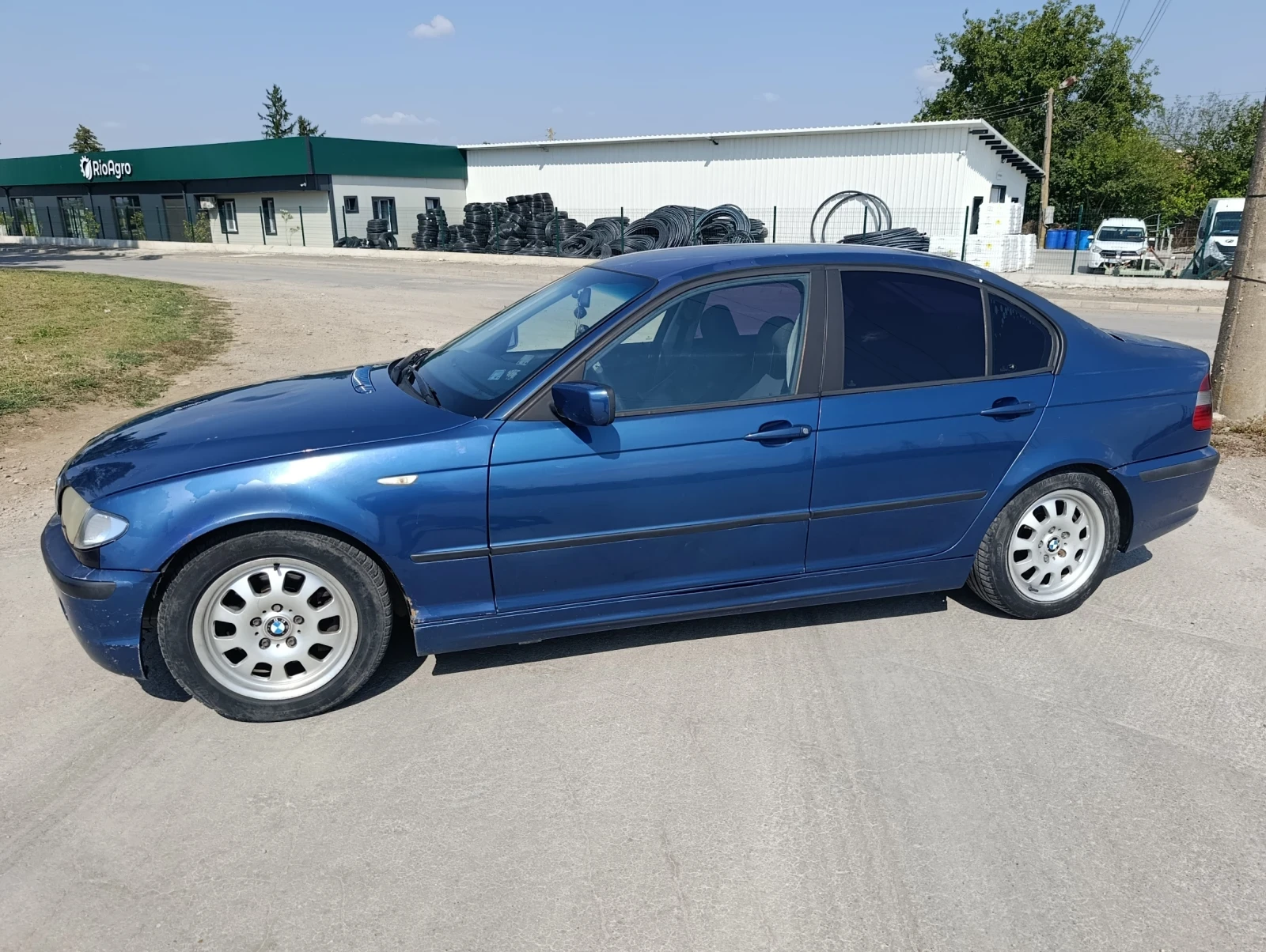 BMW 320, снимка 4 - Автомобили и джипове - 55604085