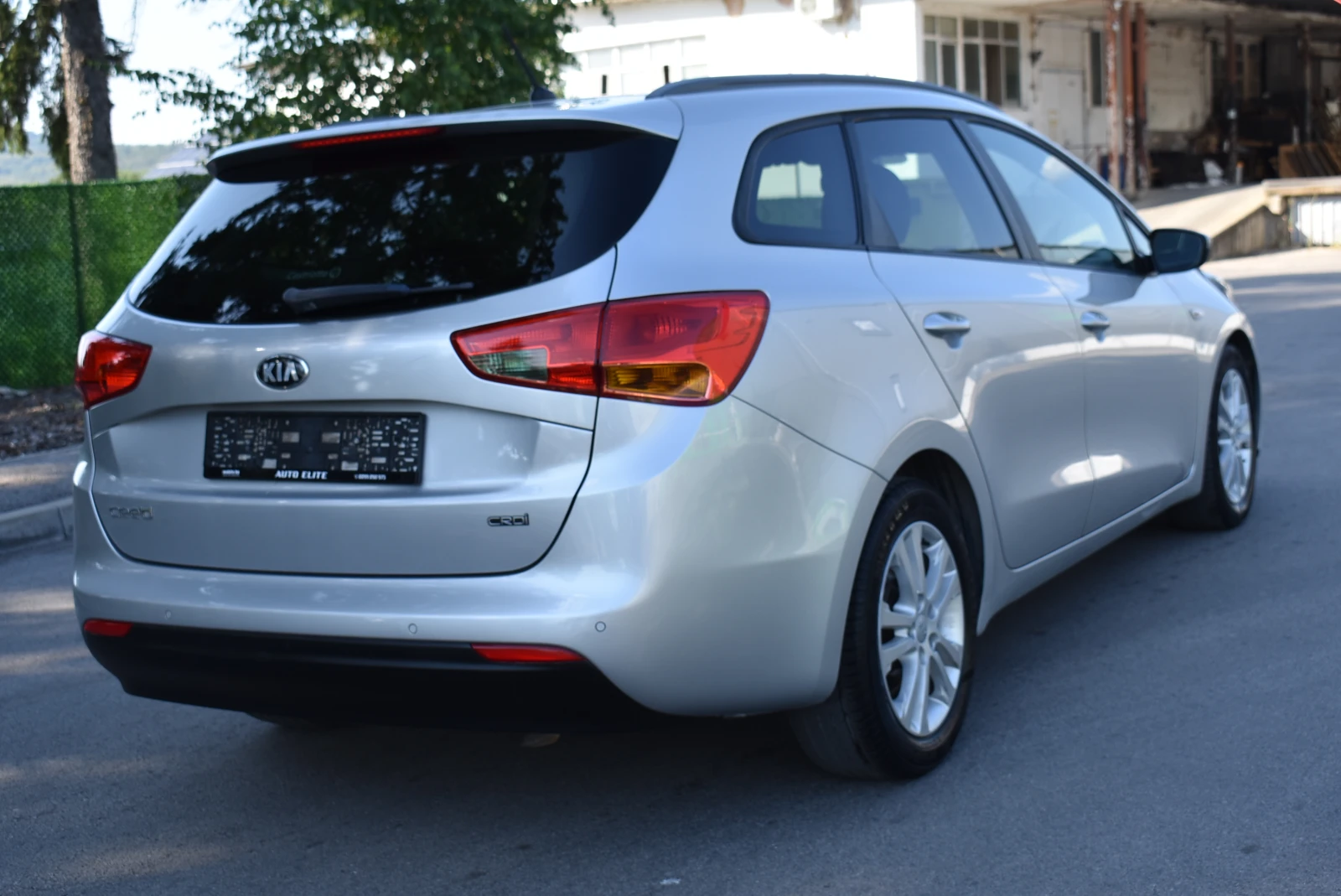 Kia Ceed 1.6GRDI/110kc-ITALY-ОТЛИЧНА!!!, снимка 6 - Автомобили и джипове - 55645446