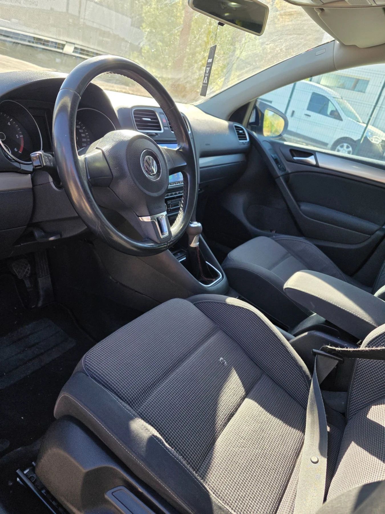 VW Golf 1.6 tdi 90hp, снимка 9 - Автомобили и джипове - 56344084