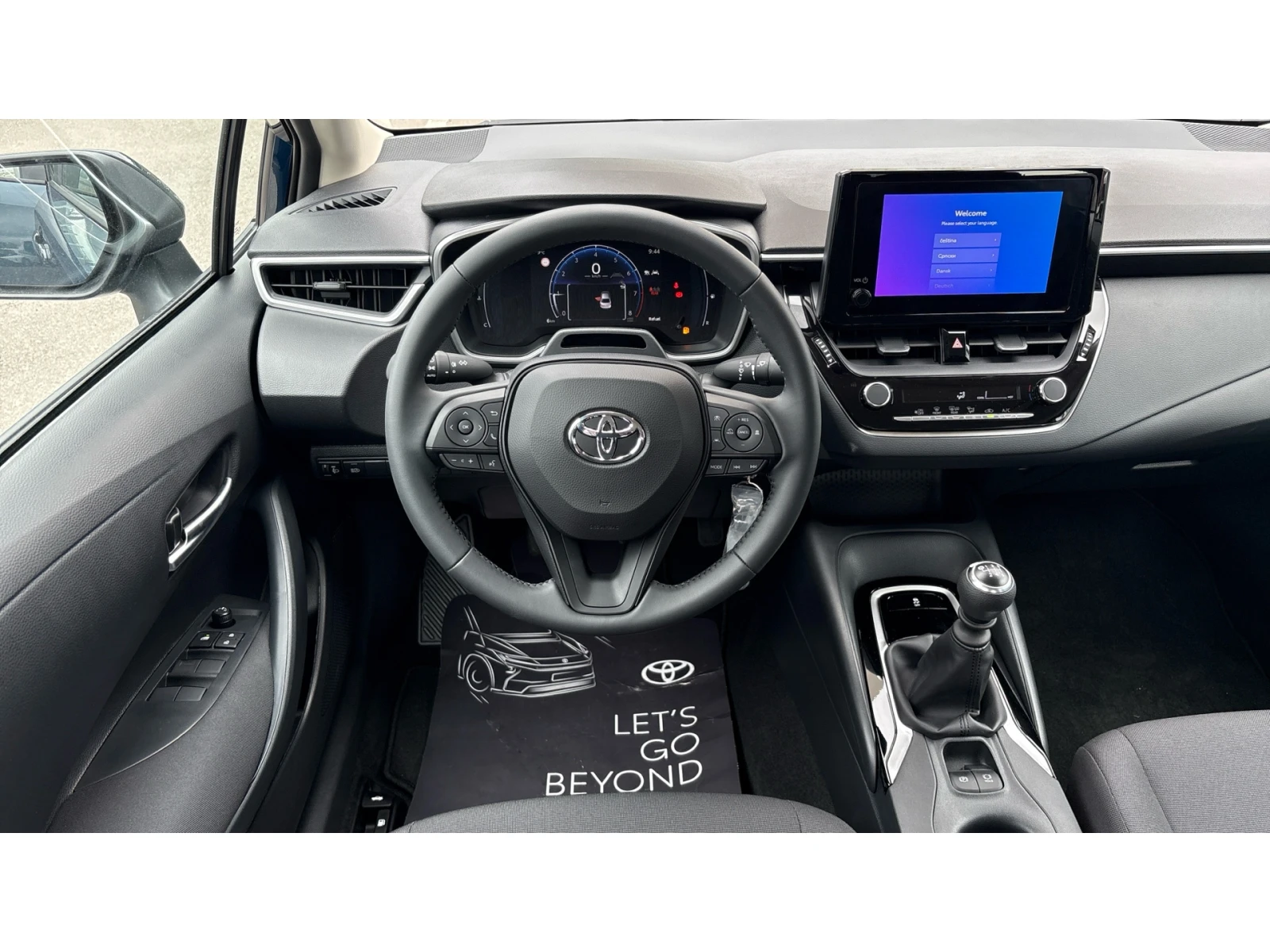 Toyota Corolla SEDAN 1.5 6MT 123�.�, ������� ������ �� 108   | Mobile.bg � ����������� 11