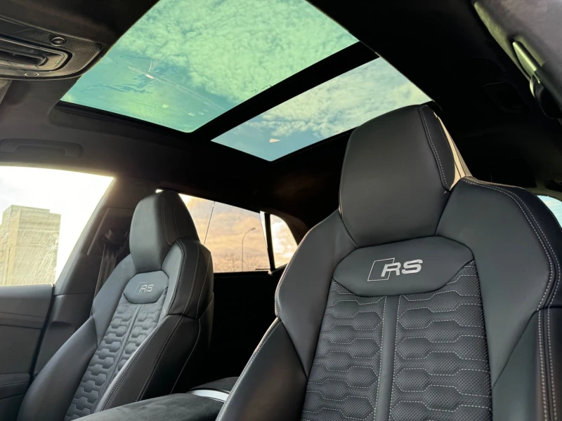 Audi RSQ8 PERFROMANCE/CERAMIC/CARBON/HEAD UP/B&O/PANO/MATRIX, снимка 9 - Автомобили и джипове - 48692480