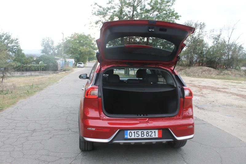 Kia Niro 140000 км. ИТАЛИЯ, НОВ ВНОС, EVRO 6D, снимка 7 - Автомобили и джипове - 51848707
