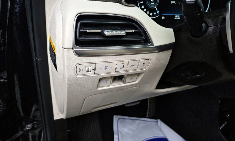 Hyundai Palisade Diesel 2.2 4WD VIP * НАЙ-ДОБРА ЦЕНА В БЪЛГАРИЯ* , снимка 13 - Автомобили и джипове - 52071559