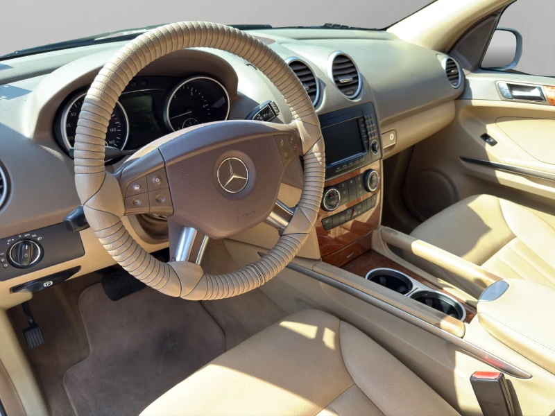 Mercedes-Benz ML 320 CDI 4 MATIC, снимка 10 - Автомобили и джипове - 52489288