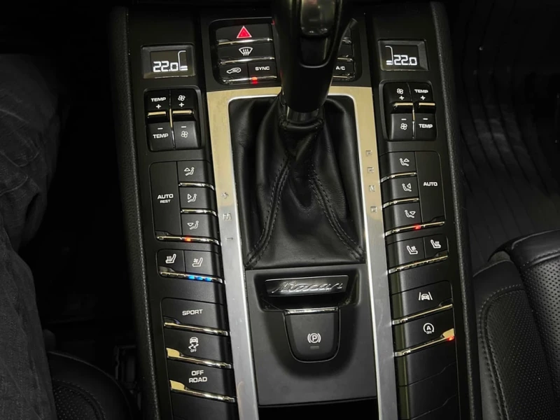 Porsche Macan * S * CARFAX * БЕЗ ПЪРВОНАЧАЛНА ВНОСКА, снимка 11 - Автомобили и джипове - 53110218