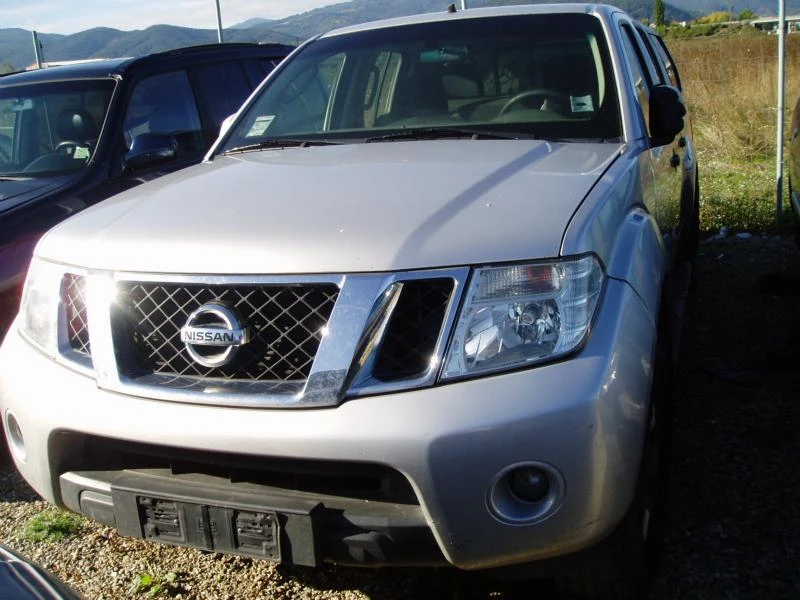 Nissan Navara 2.5 tdi 4x4 - изображение 2