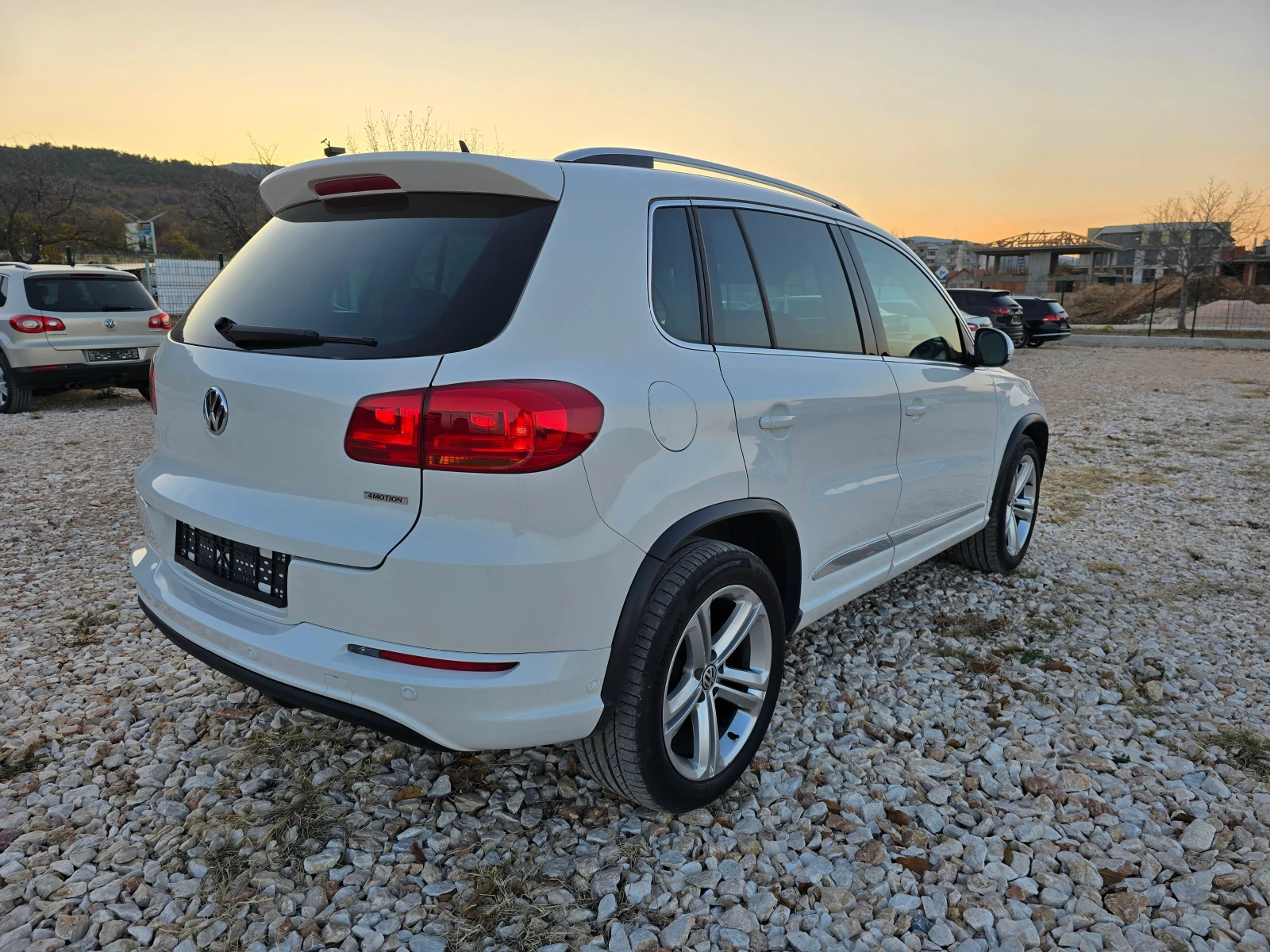 VW Tiguan 2.0TDI R-LINE /FACE/4-MOTION - изображение 4