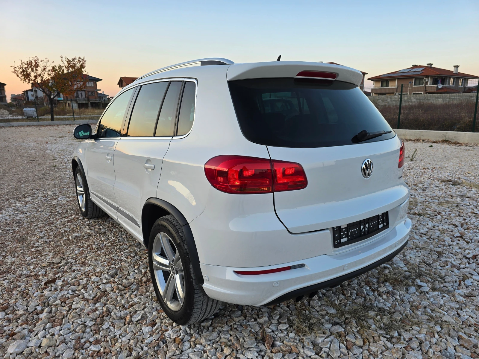 VW Tiguan 2.0TDI R-LINE /FACE/4-MOTION - изображение 2