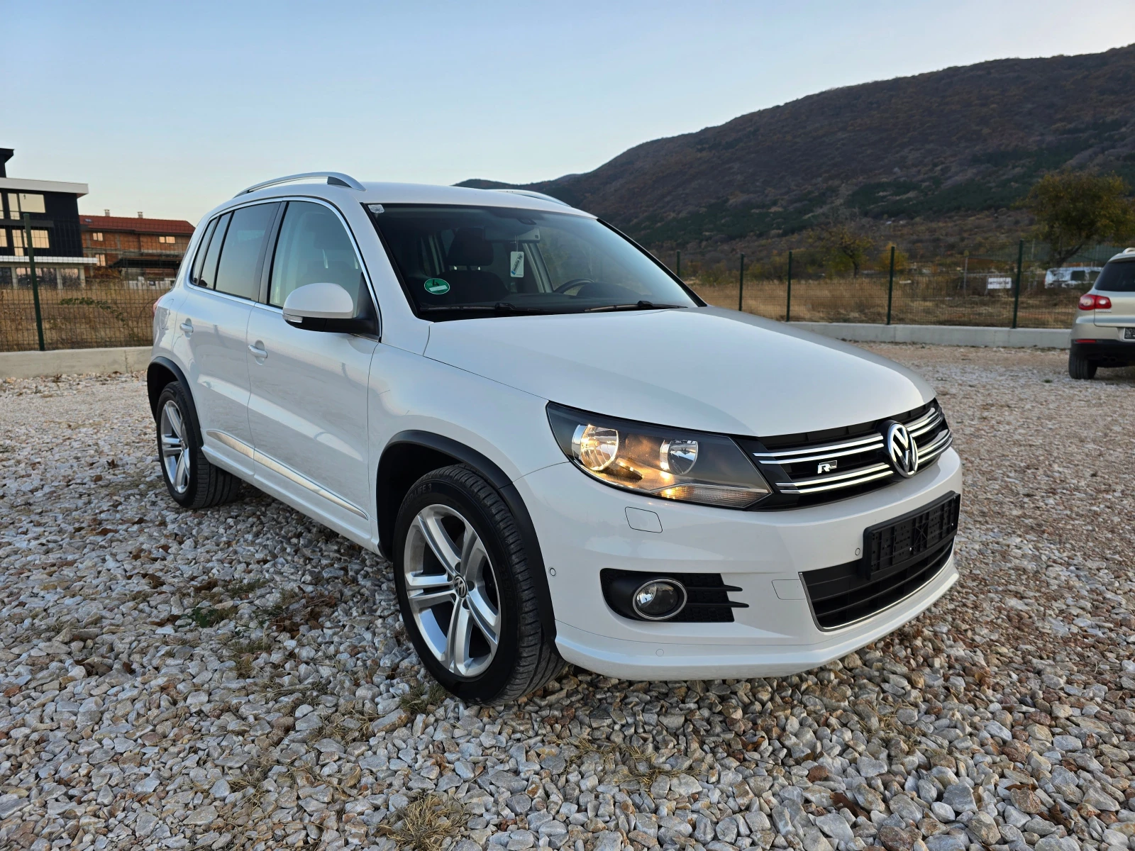 VW Tiguan 2.0TDI R-LINE /FACE/4-MOTION - изображение 5