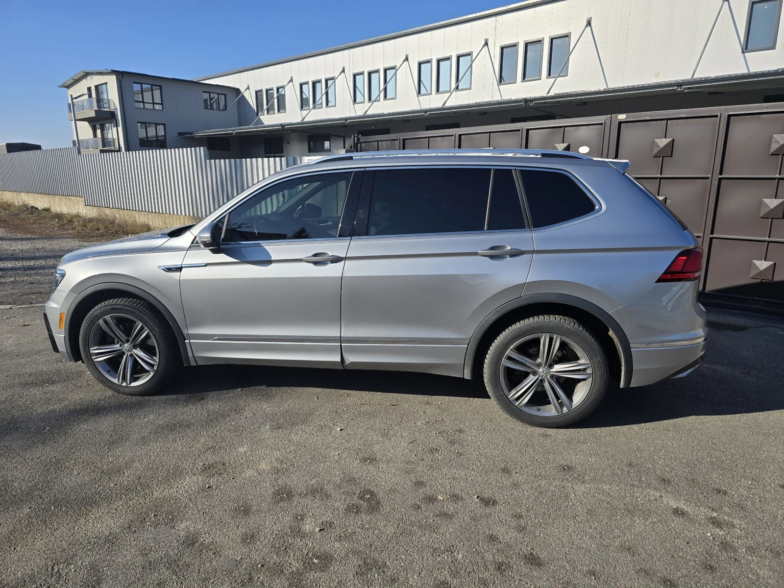 VW Tiguan Allspace 2.0 TSI R-line Premium ALL SPACE | Mobile.bg   4