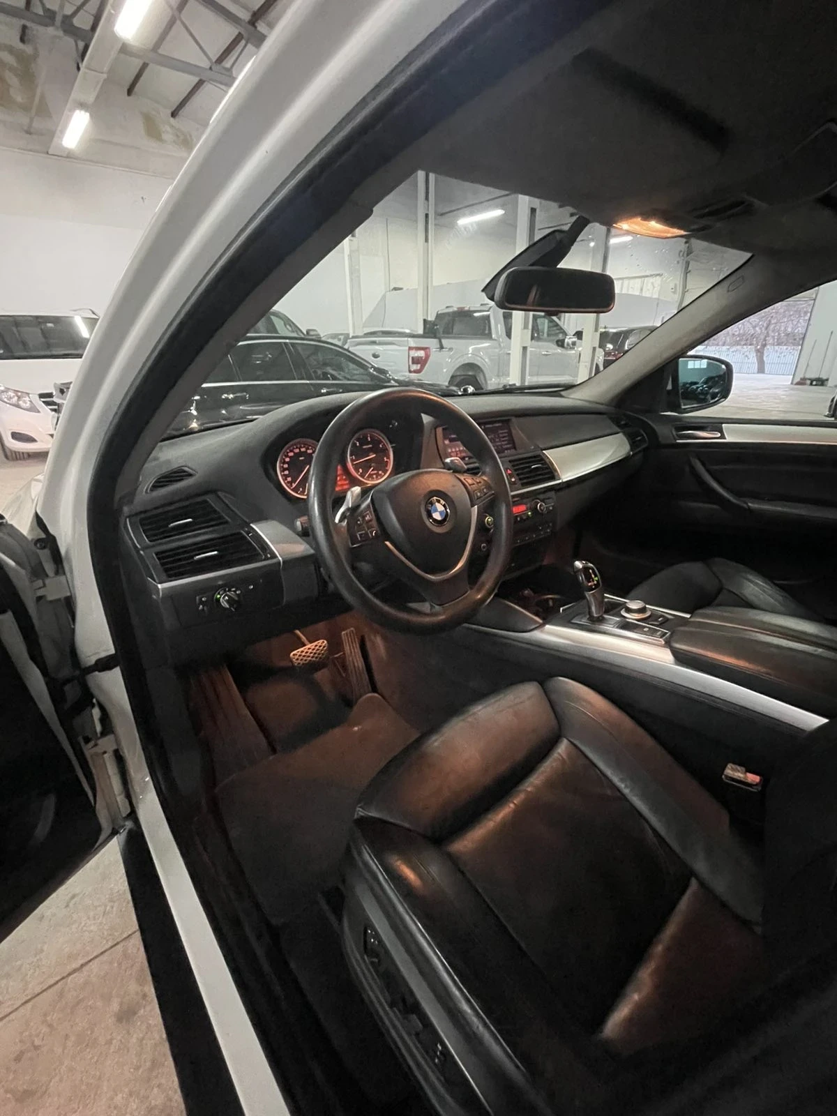 BMW X6 3.0D/СМЕНЕНИ ВЕРИГИ/НОВА/УНИКАТ!!! - изображение 10