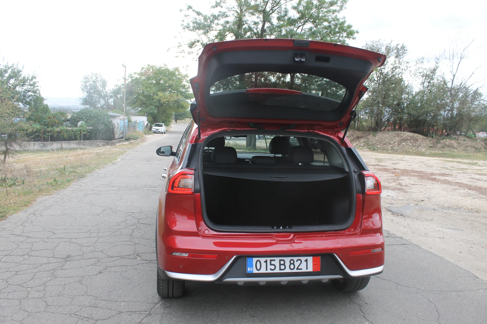 Kia Niro 140000 км. ИТАЛИЯ, НОВ ВНОС, EVRO 6D - изображение 7
