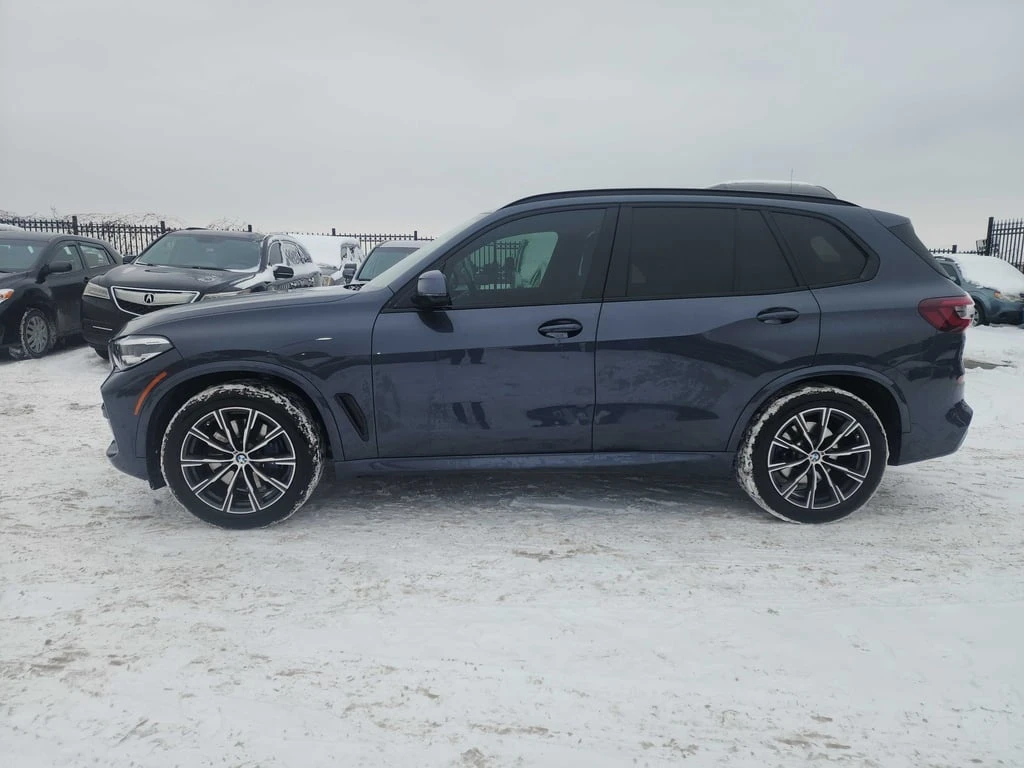 BMW X5 2022 xDrive40i M PACK * CARFAX * АВТОФИНАНСИРАНЕ - изображение 3