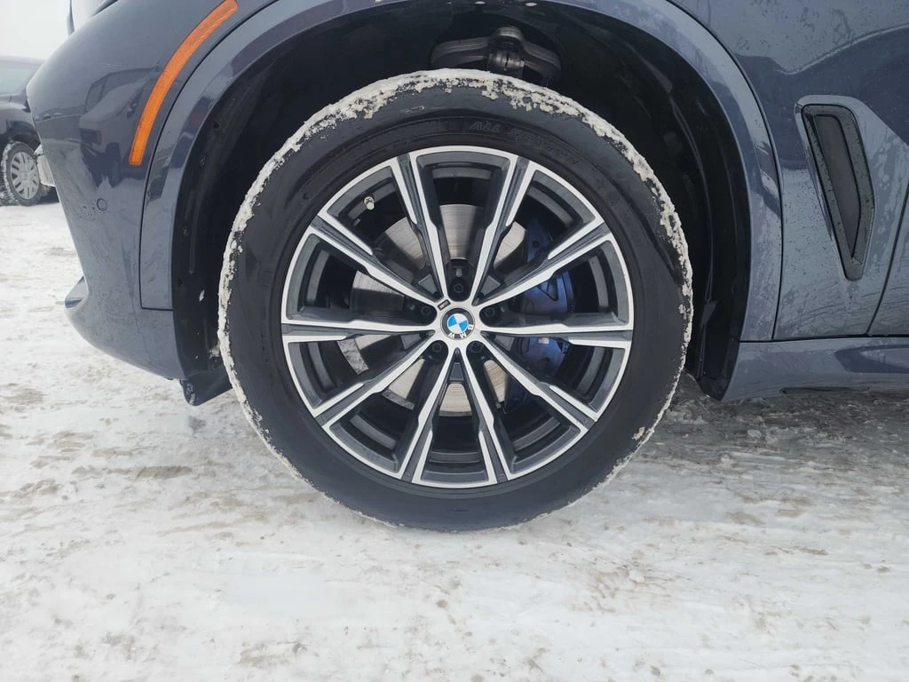 BMW X5 2022 xDrive40i M PACK * CARFAX * АВТОФИНАНСИРАНЕ - изображение 6