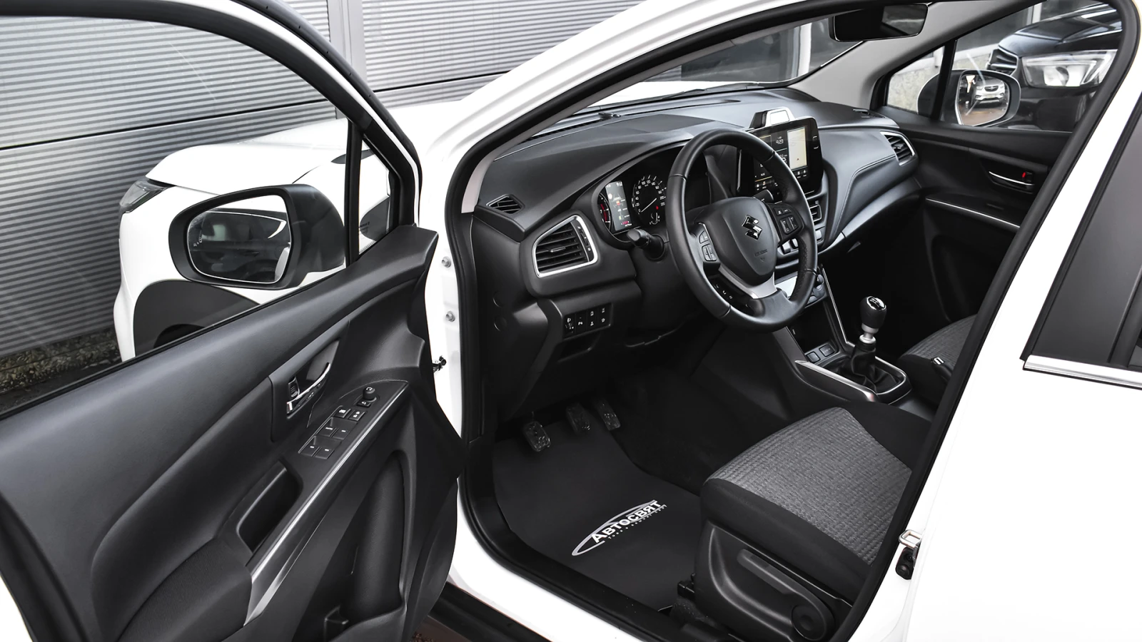 Suzuki SX4 S-Cross GL+ 1.4 Boosterjet Mild Hybrid - изображение 8