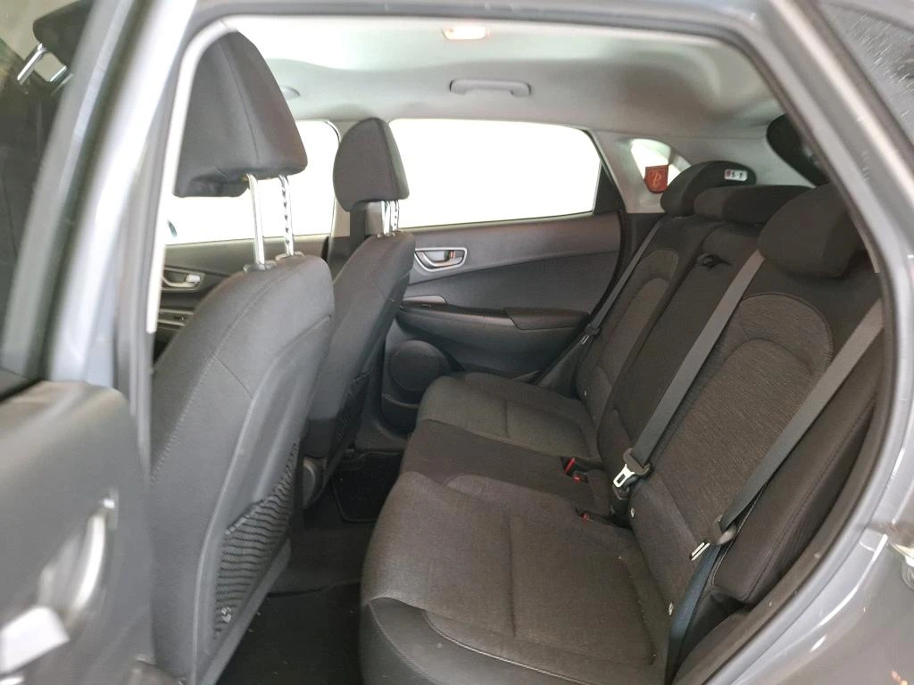 Hyundai Kona 39 kWh Creative, снимка 8 - Автомобили и джипове - 53814737