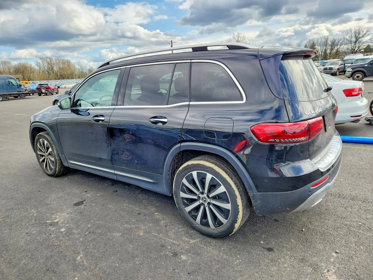 Mercedes-Benz GLB 2.0l 250 4Matic, снимка 2 - Автомобили и джипове - 54064567