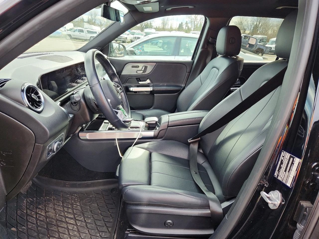 Mercedes-Benz GLB 2.0l 250 4Matic, снимка 7 - Автомобили и джипове - 54064567