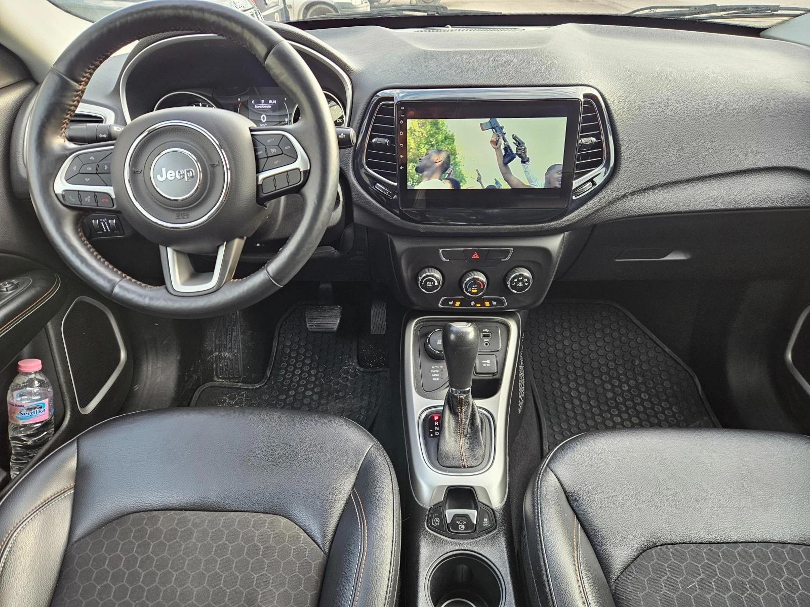 Jeep Compass 2.4L LATITUDE, снимка 7 - Автомобили и джипове - 54179263