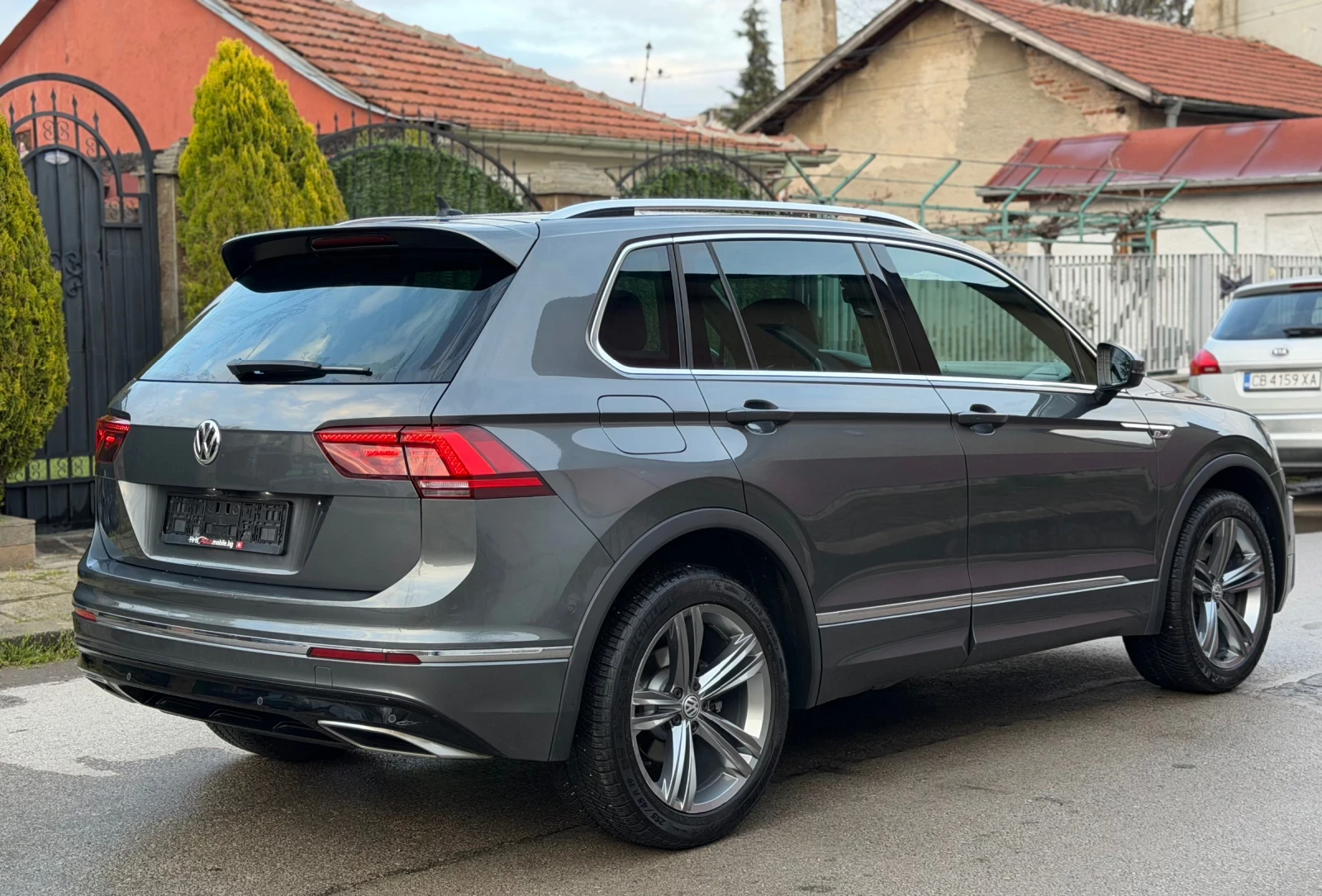 VW Tiguan 2.0 R-LINE 4 MOTION ���� ��������� | Mobile.bg � ����������� 6